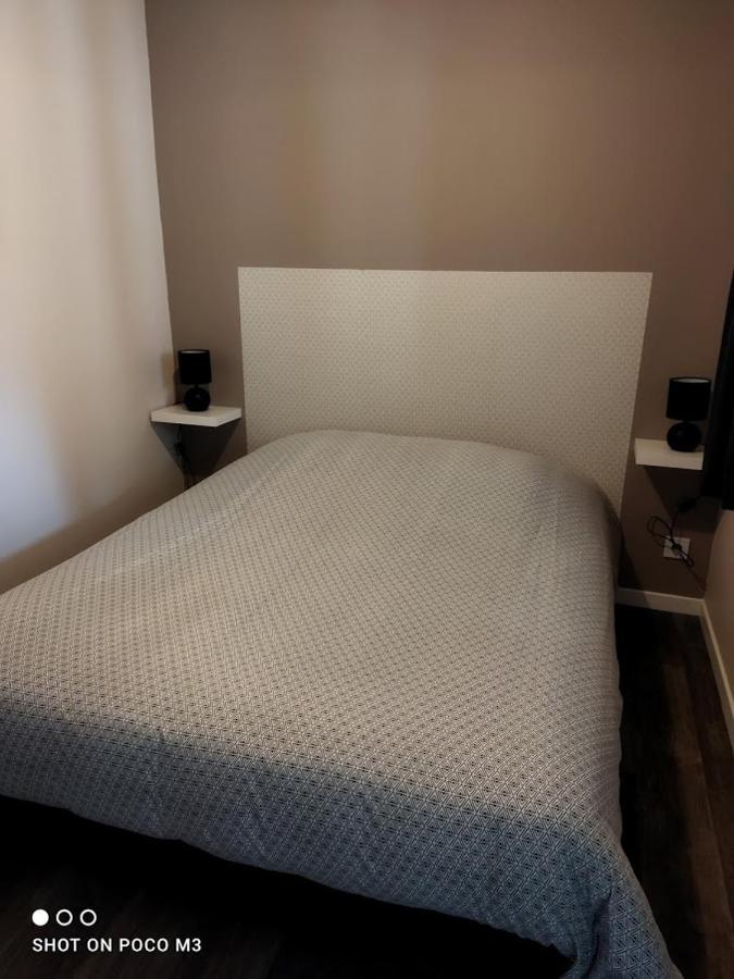 Joli T1 Hypercentre Rochefort 外观 照片